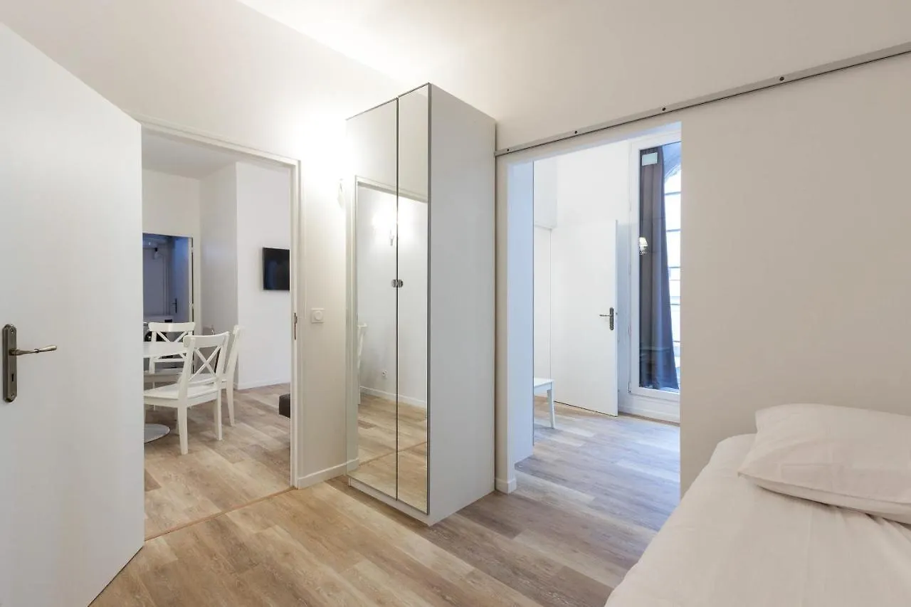 Apartment Appartements Marais Proche Du Theatre Renard Paris