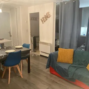 Le « studio Sur La Neste » Dans Le Centre D'arreau Apartamento Arreau