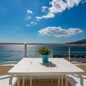 https://blue-sea-apartments.albaniahotels.org